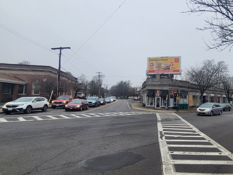 2-16 Broad St, Bridgewater, MA à vendre - Photo du bâtiment - Image 3 de 5