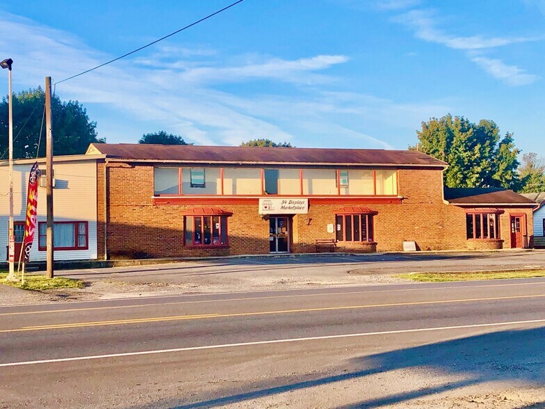 3650 Lincoln Way E, Fayetteville, PA à vendre - Photo du bâtiment - Image 2 de 8