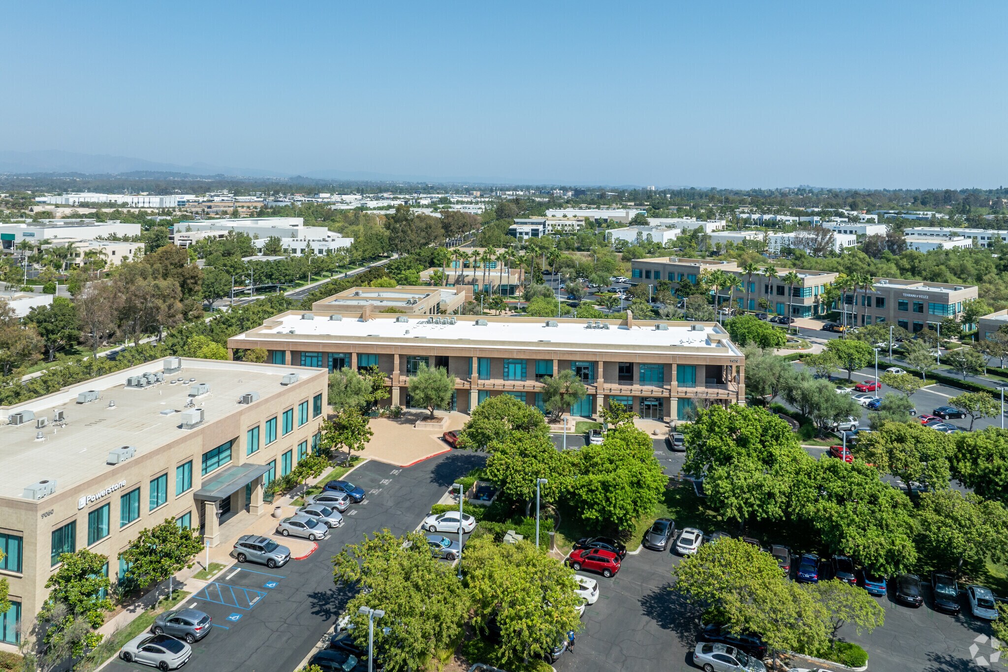 9070 Irvine Center Dr, Irvine, CA à vendre Photo principale- Image 1 de 15