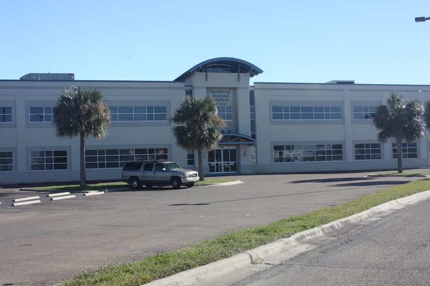 13725 Northwest Blvd, Corpus Christi, TX for lease - Building Photo - Image 3 of 5