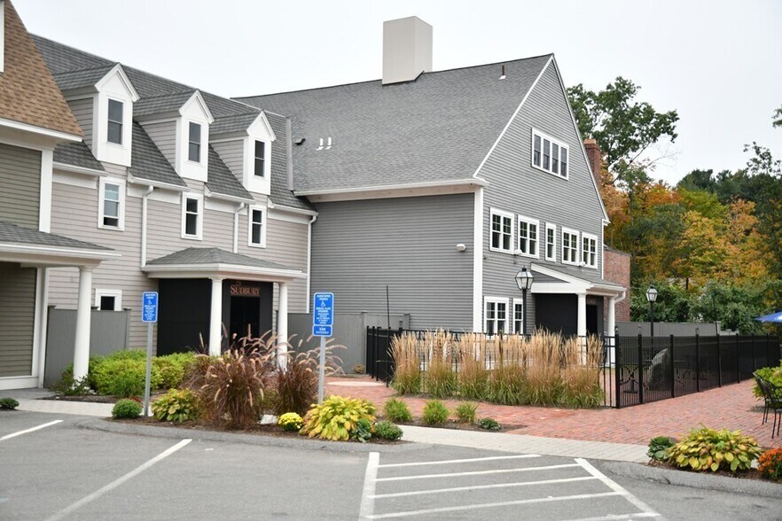 29 Hudson Rd, Sudbury, MA à louer - Photo du bâtiment - Image 2 de 10