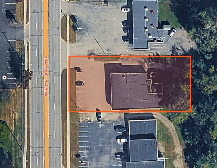 1416 N Leroy St, Fenton, MI à vendre - Photo du bâtiment - Image 3 de 3