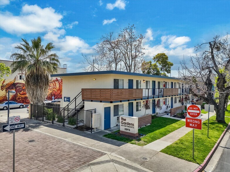 2093 Mount Diablo St, Concord, CA à vendre - Photo du bâtiment - Image 3 de 13