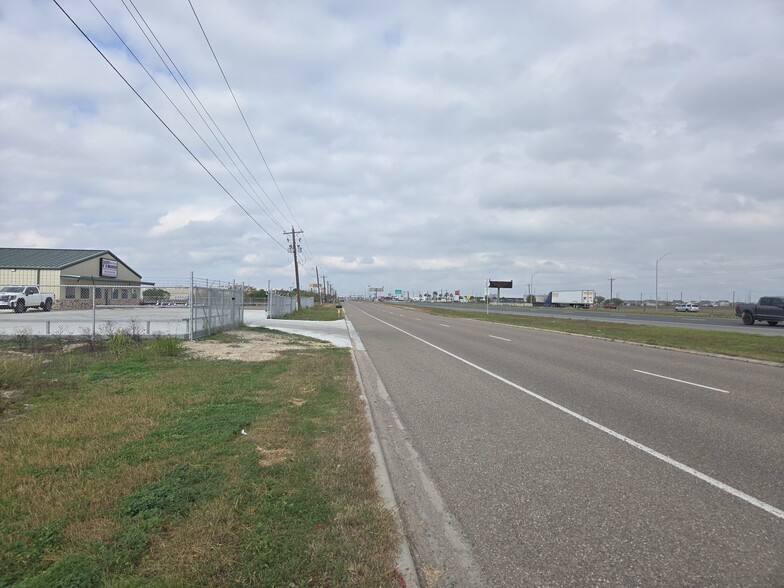 2729 Ih 69, Robstown, TX for sale - Building Photo - Image 2 of 7