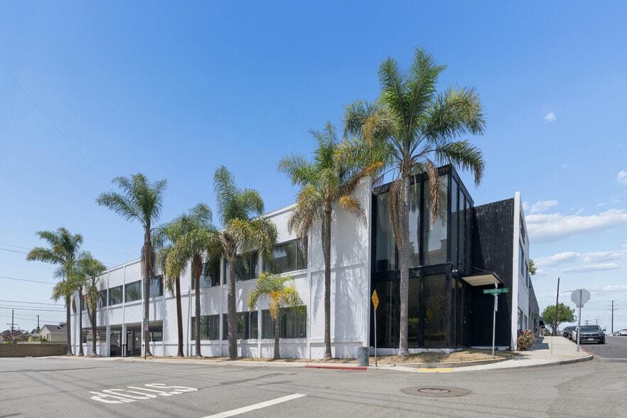 1320 E Imperial Ave, El Segundo, CA for sale - Building Photo - Image 2 of 31