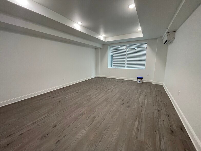 103 Bayard St, New Brunswick, NJ à louer - Photo du bâtiment - Image 2 de 22