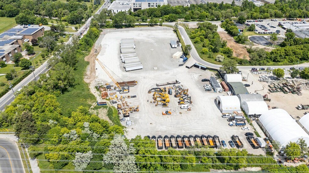 150 Rockcliffe Crt, Toronto, ON à louer - Photo du bâtiment - Image 1 de 1