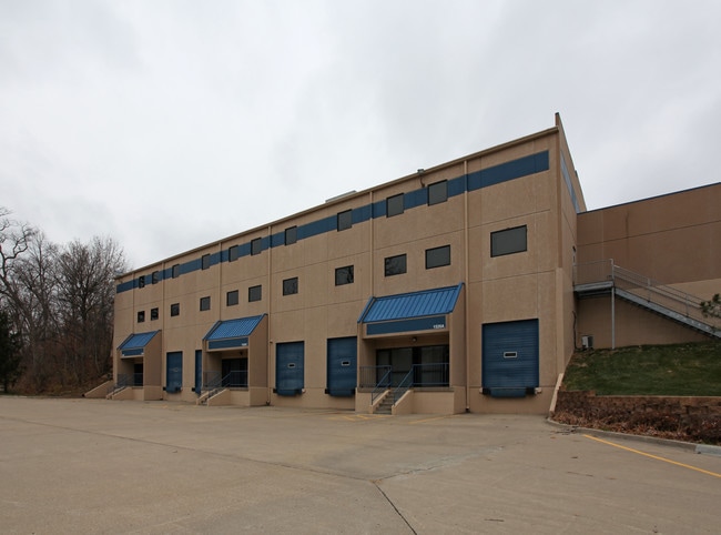 More details for 1520 NW Vivion Rd, Kansas City, MO - Industrial for Lease