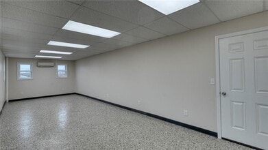 11126 E Pike Rd, Cambridge, OH for lease Interior Photo- Image 2 of 12