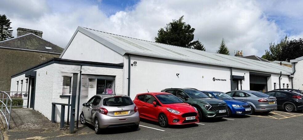 24-42 Gardeners St, Dunfermline à louer - Photo du bâtiment - Image 2 de 9