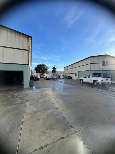 150 Don Bates Way, King City, CA à vendre - Photo du bâtiment - Image 3 de 4