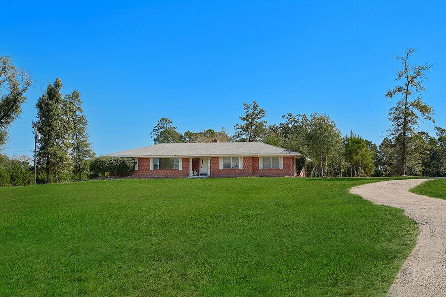 7185 State Highway 75 S, Huntsville, TX à vendre - Photo du bâtiment - Image 3 de 34
