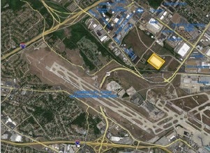 372-384 Hazelwood Logistics Ctr Dr, Hazelwood, MO - Aerial map view