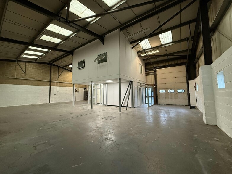 Chandlers Way, Park Gate for lease - Interior Photo - Image 3 of 13