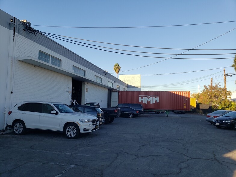 2001-2015 Saybrook Ave, Commerce, CA for lease - Building Photo - Image 2 of 12