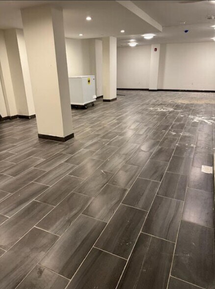 144-38 35th Ave, Flushing, NY à vendre - Photo du bâtiment - Image 2 de 6