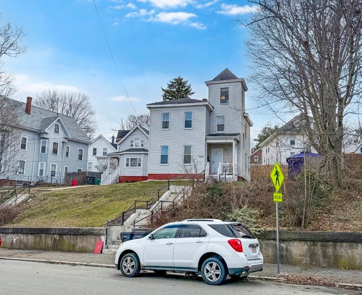 113 Laurel Ave, Haverhill, MA for sale Building Photo- Image 1 of 10