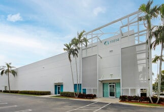 3200 NW 112th Ave, Miami, FL à louer Photo intérieure- Image 2 de 5