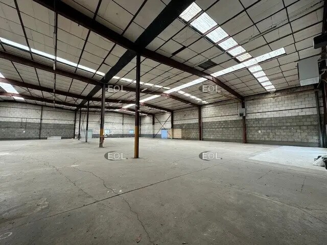 Flex in Plaisir for sale - Building Photo - Image 2 of 5