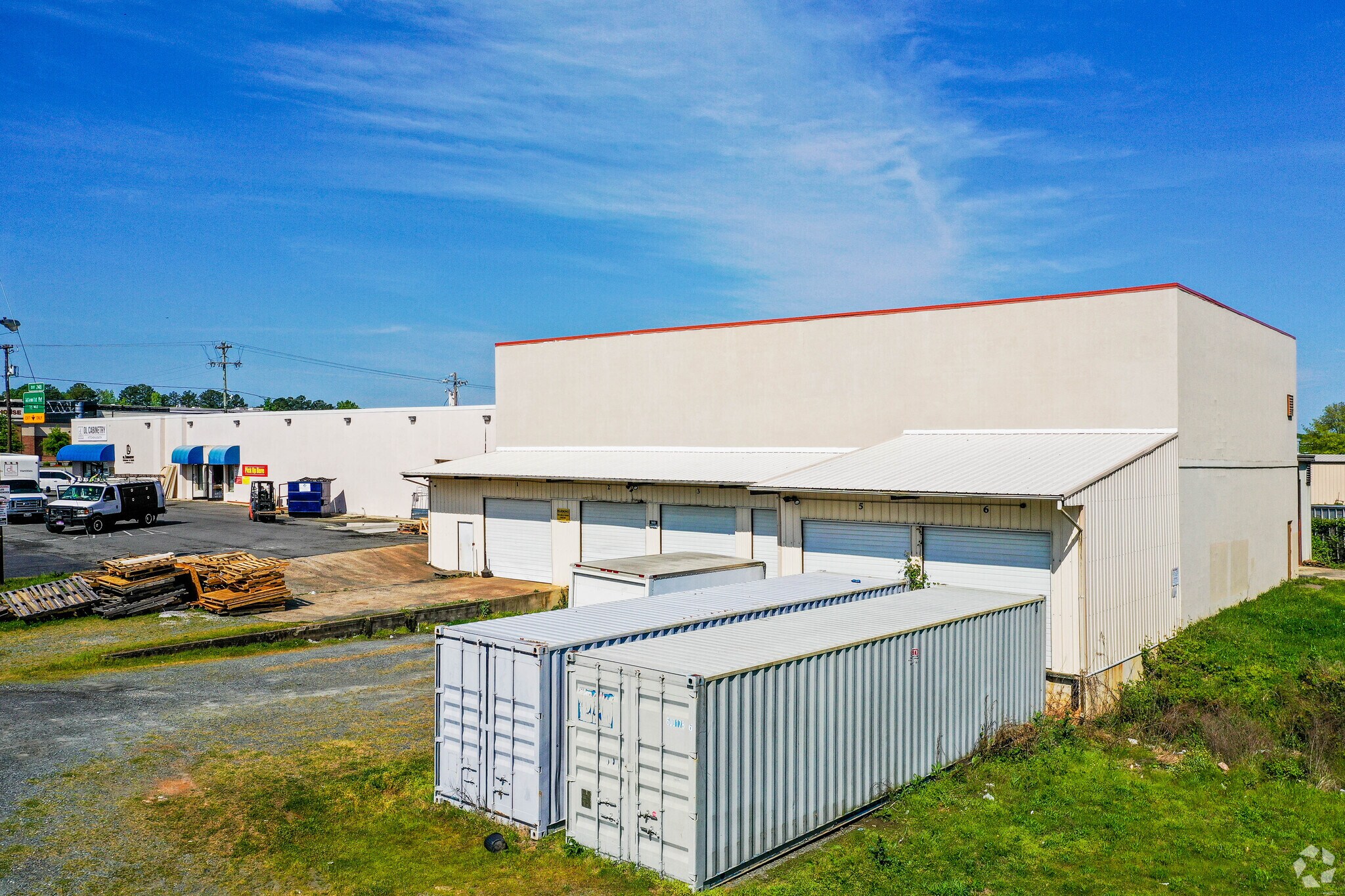 6157 E Independence Blvd, Charlotte, NC à vendre Photo principale- Image 1 de 3