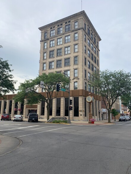 724 Story St, Boone, IA à vendre - Photo du bâtiment - Image 3 de 4