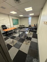 5877 Commerce St, Pittsburgh, PA for lease Interior Photo- Image 1 of 3