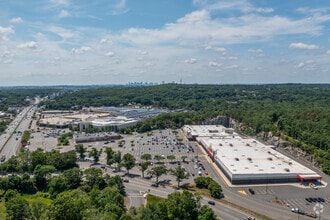 164-180 Main St, Saugus, MA - AERIAL  map view