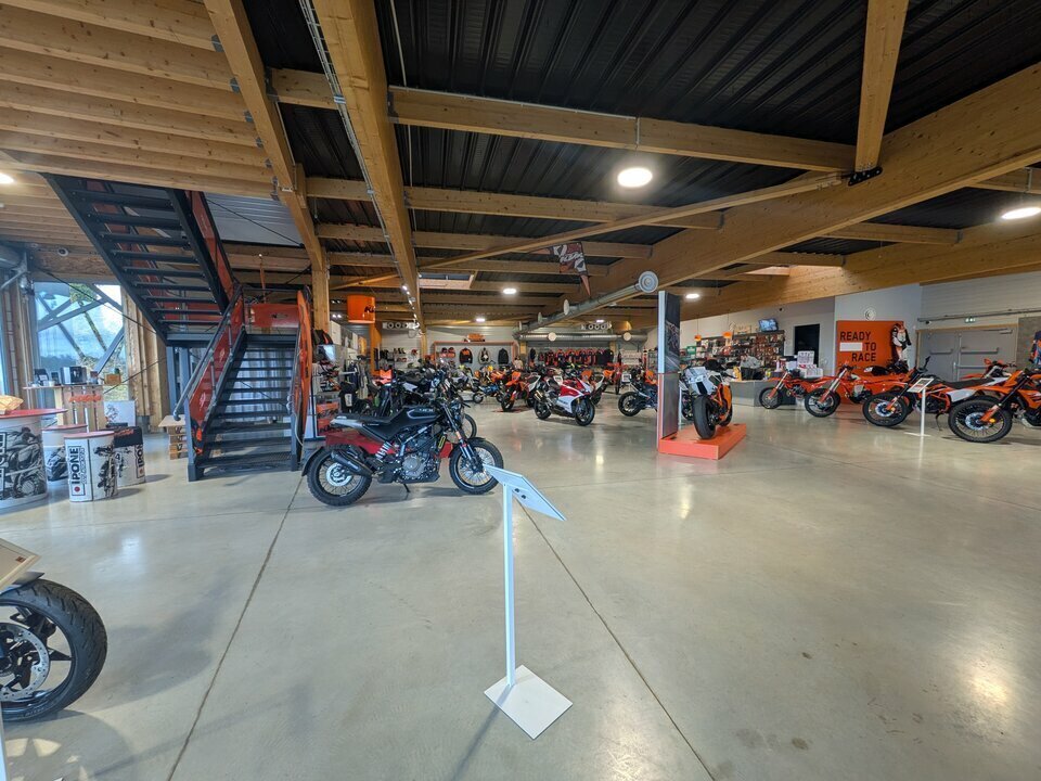Flex in Boos for sale Interior Photo- Image 1 of 5