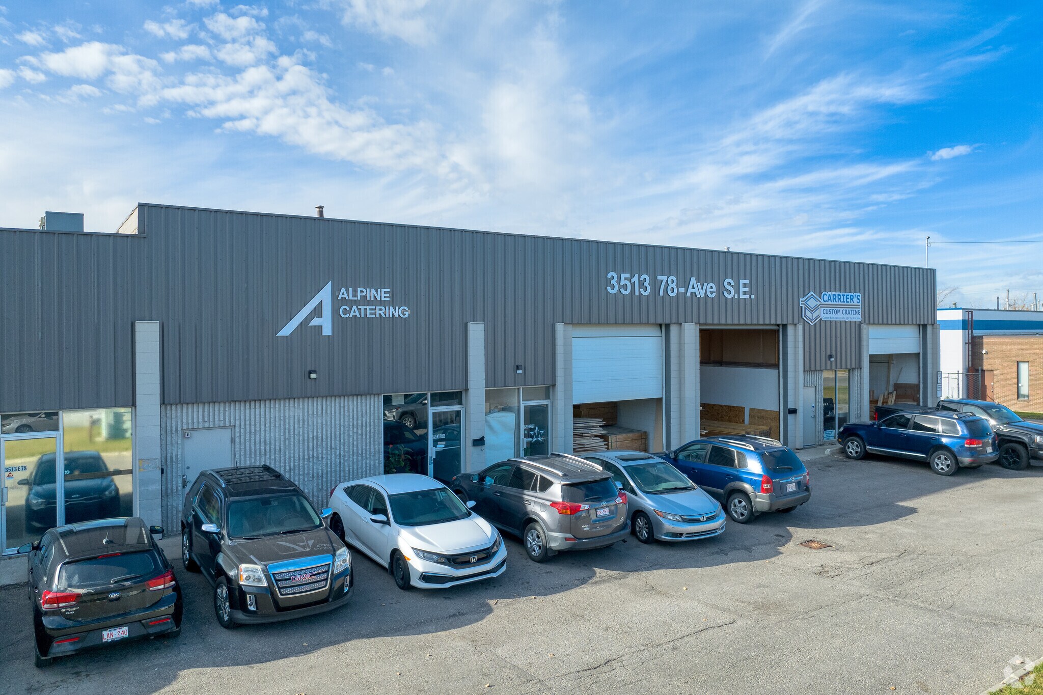 3513 78th Ave SE, Calgary, AB for sale Primary Photo- Image 1 of 1