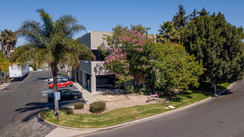 4045 Via Pescador, Camarillo, CA à louer - Photo du bâtiment - Image 2 de 5