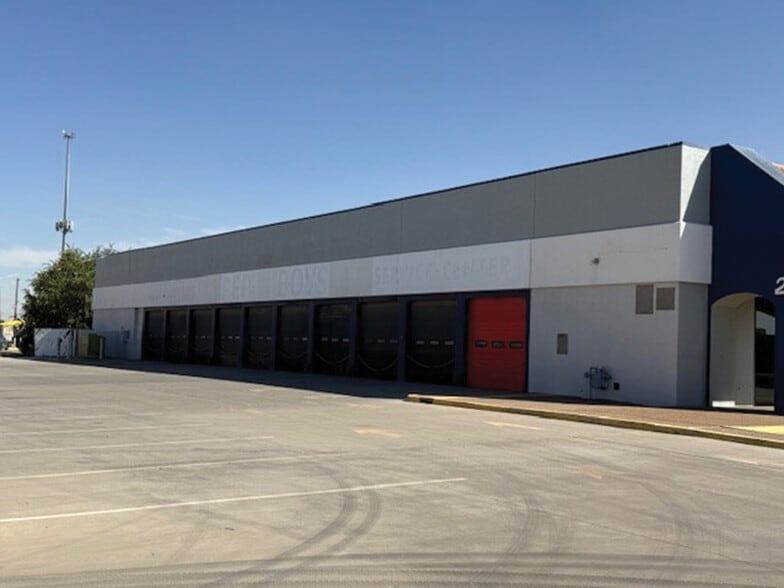 200 S Americas Ave, El Paso, TX for lease - Primary Photo - Image 1 of 10