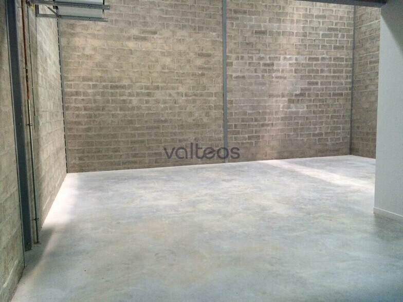 Flex in Toulouse for sale - Building Photo - Image 1 of 5