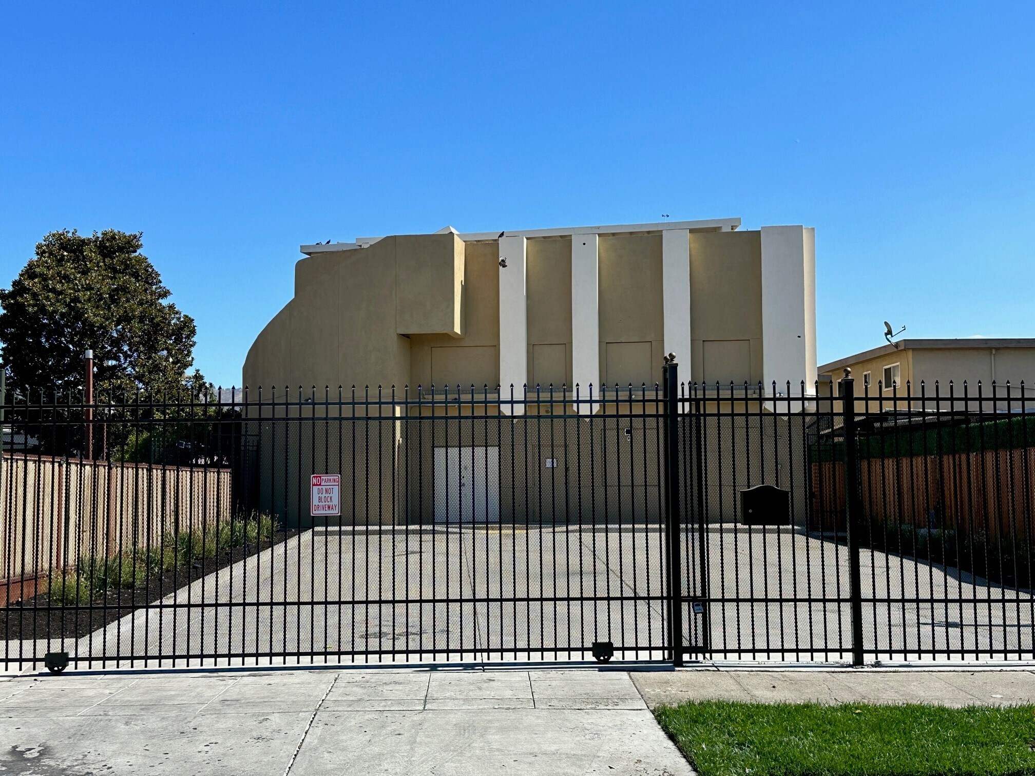 8024 Rudsdale St, Oakland, CA à vendre Photo du bâtiment- Image 1 de 21