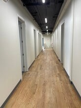 303 Main St, Marble Falls, TX à louer Photo intérieure- Image 2 de 7