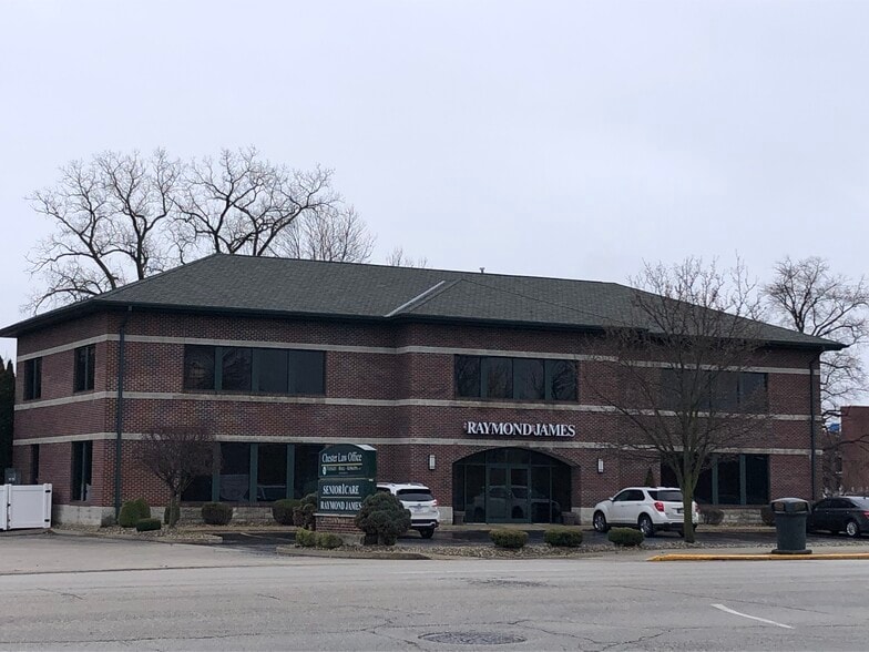 230 N Main St, Elkhart, IN à louer - Photo du bâtiment - Image 2 de 18