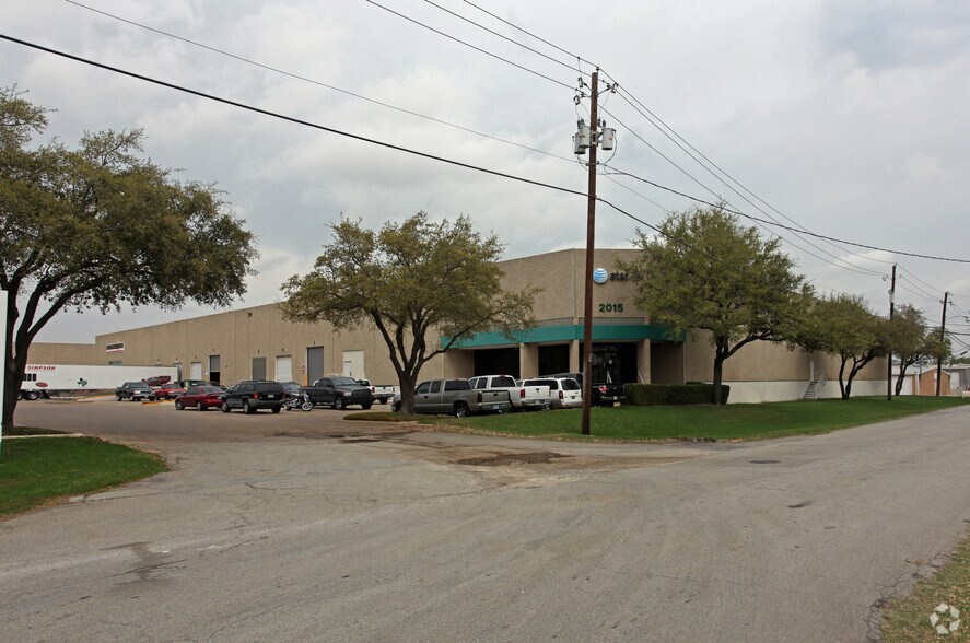2015 Royal Ln, Dallas, TX for lease - Building Photo - Image 3 of 3