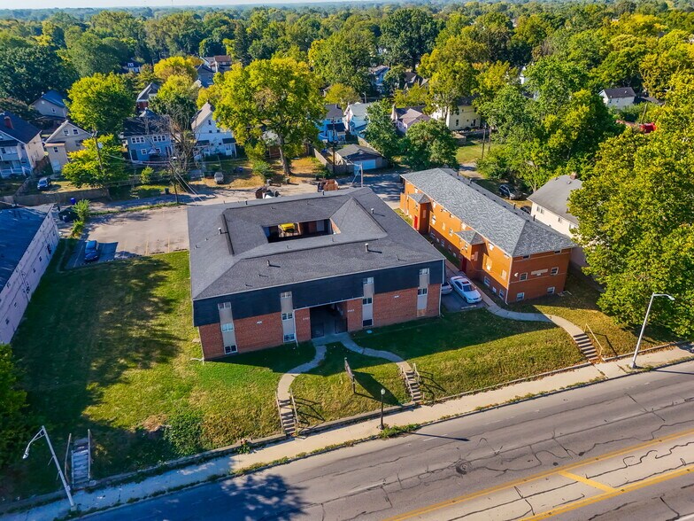2031-2033 W Broad St, Columbus, OH à vendre - Photo du bâtiment - Image 1 de 6