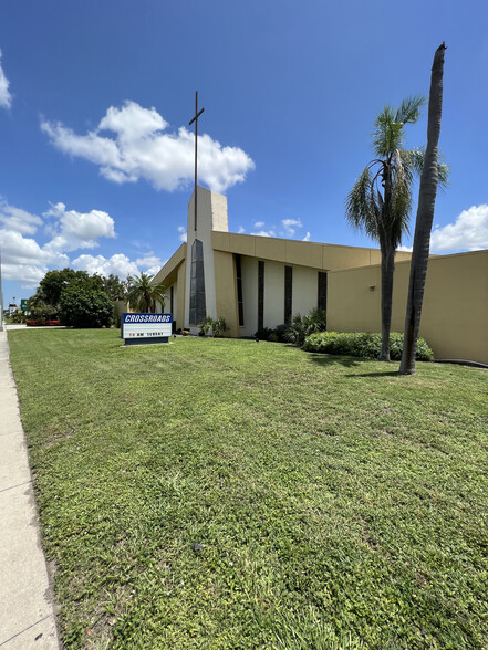 4726 US-41, Sarasota, FL for sale - Primary Photo - Image 2 of 8