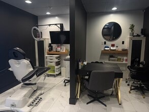 2312 4th St SW, Calgary, AB à louer Photo intérieure- Image 1 de 8