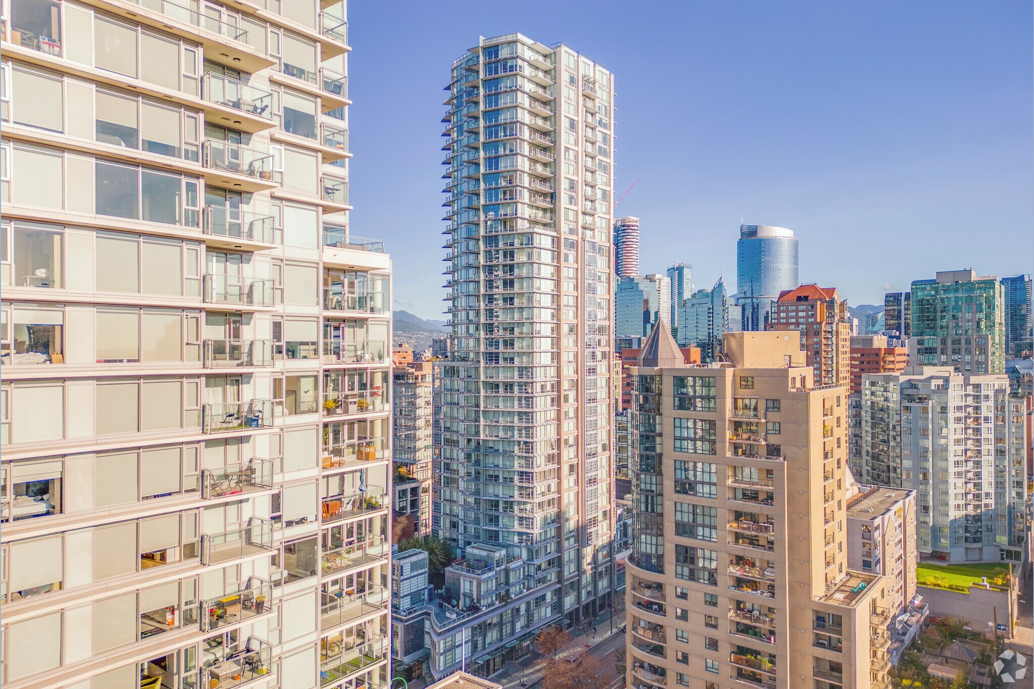 835 Drake St, Vancouver, BC à vendre Photo principale- Image 1 de 1