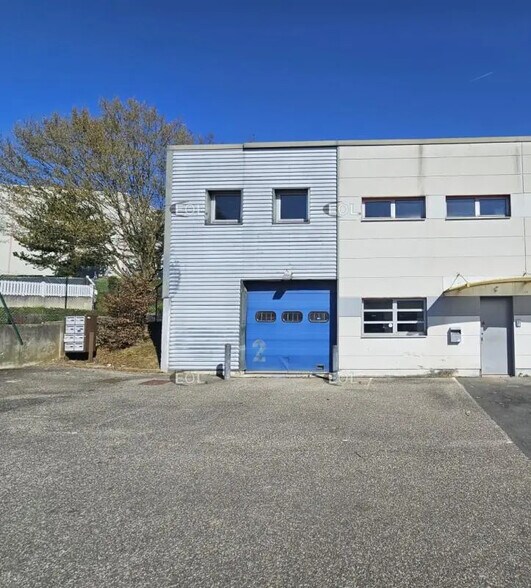 Flex dans Orly à louer - Photo du bâtiment - Image 1 de 8