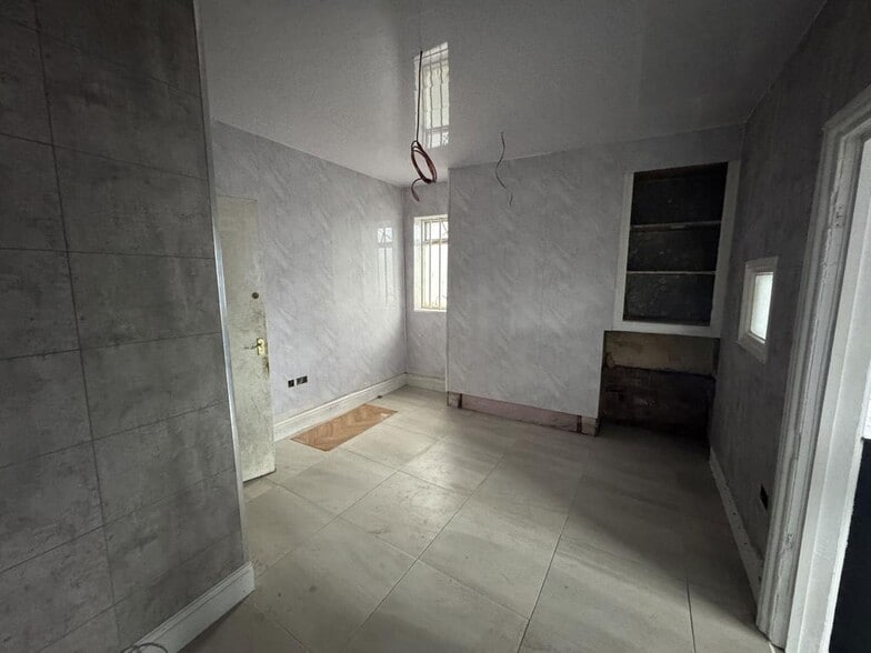 163 Stoneferry Road, Hull à vendre - Photo du bâtiment - Image 3 de 25