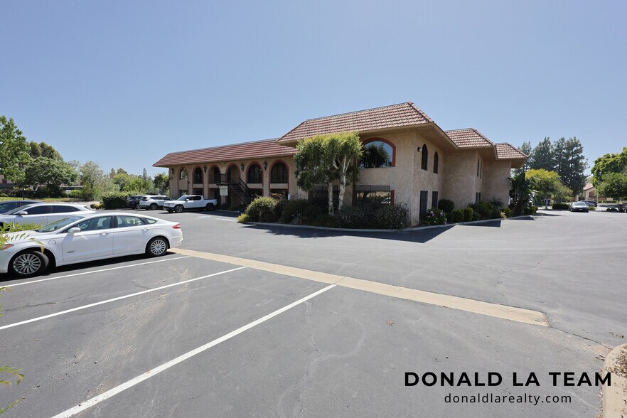 425 W Bonita Ave, San Dimas, CA à vendre - Photo du bâtiment - Image 1 de 31
