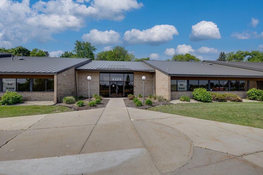 4205 Lancaster Ln N, Plymouth, MN for sale - Building Photo - Image 2 of 24