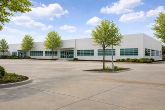 Plus de détails pour 631 S Royal Ln, Coppell, TX - Local d'activités à louer