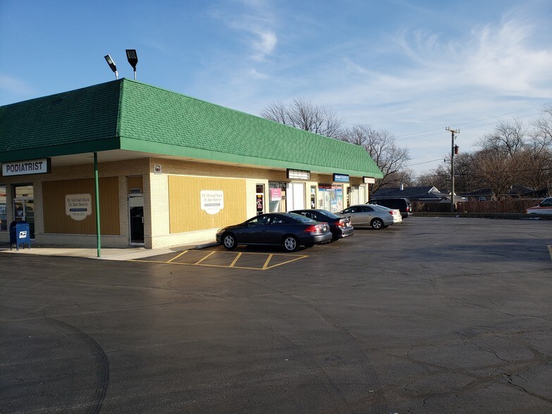 5600-5649 167th St, Tinley Park, IL à louer - Photo du bâtiment - Image 3 de 20