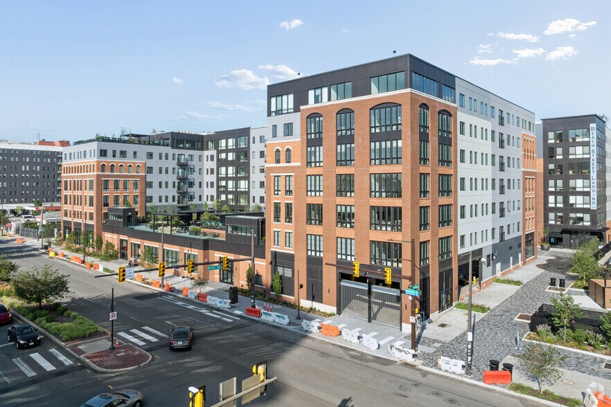 700 N Delaware Ave, Philadelphia, PA à louer - Photo du bâtiment - Image 1 de 17