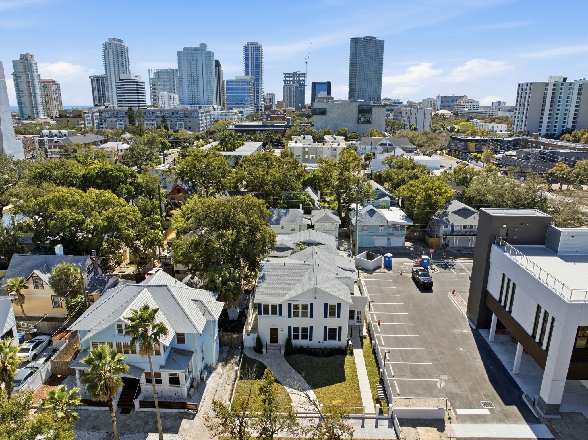 326 6th Ave N, Saint Petersburg, FL for sale Primary Photo- Image 1 of 30