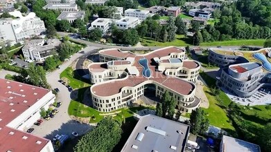 Bureau dans Limonest à louer Photo du bâtiment- Image 1 de 11