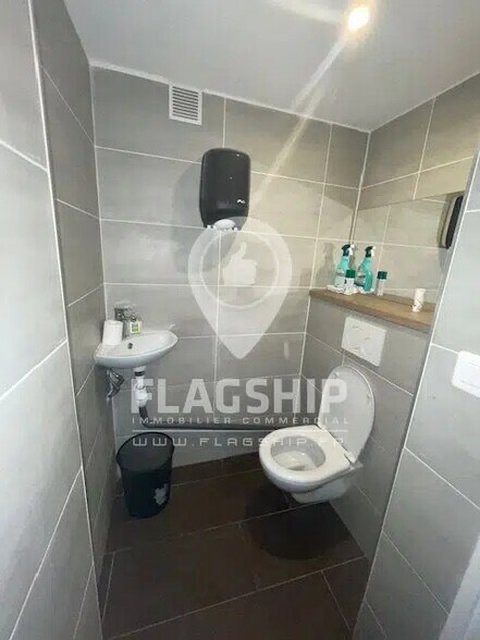 Commerce de détail dans Boulogne-Billancourt à vendre - Photo intérieure - Image 3 de 4